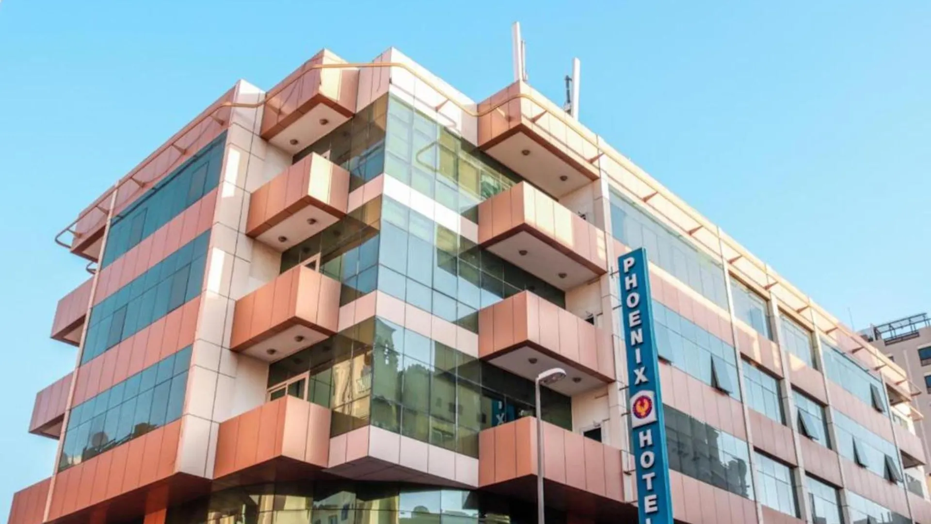 Palette Phoenix Hotel location